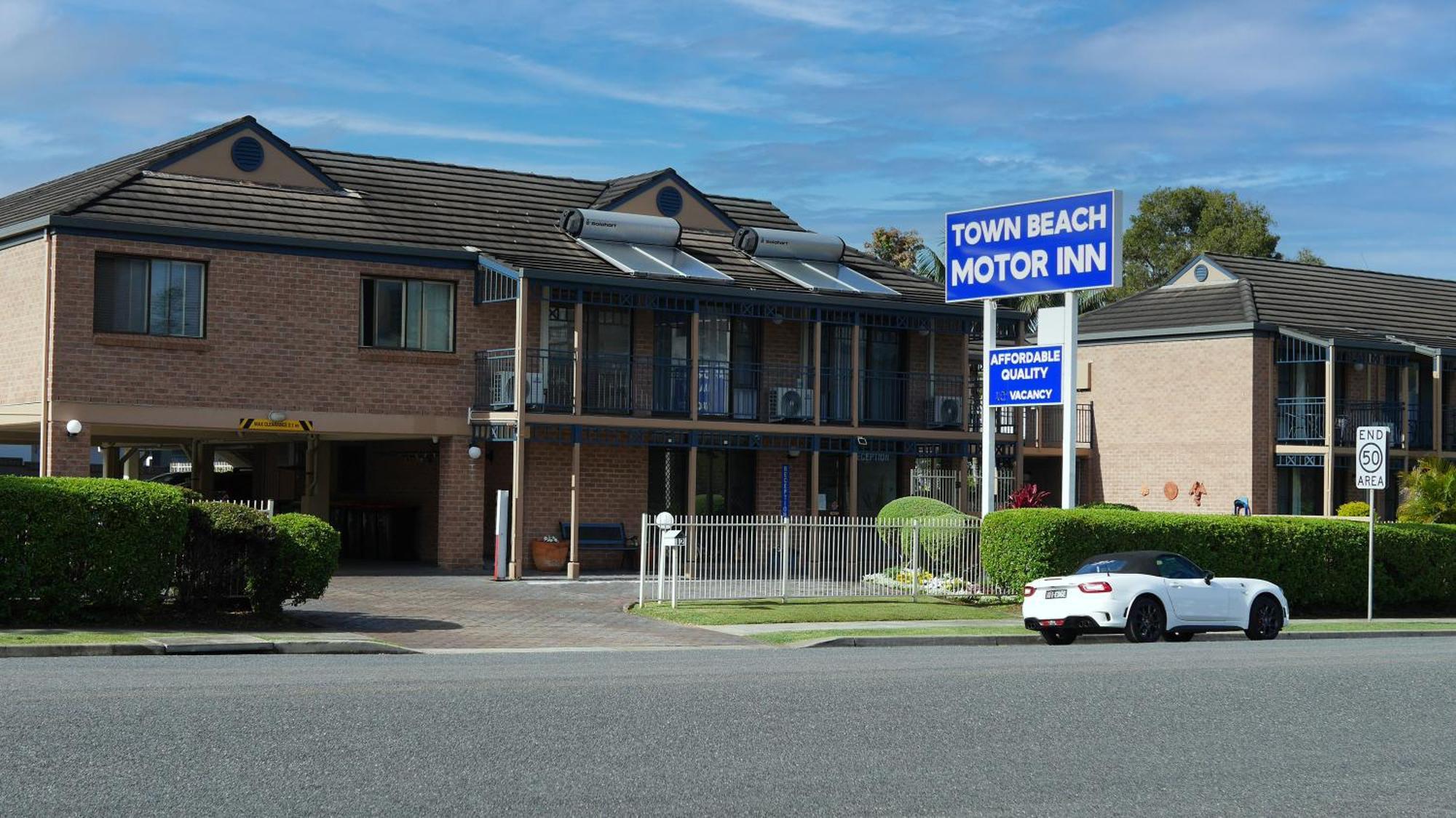 Town Beach Motor Inn ポート・マッコリー エクステリア 写真